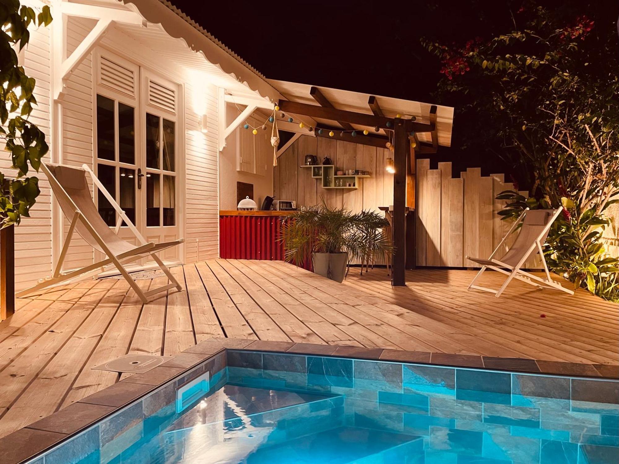 Les Coulirooms - Suite Avec Jacuzzi Et Grande Terrasse Sainte-Anne  Ngoại thất bức ảnh