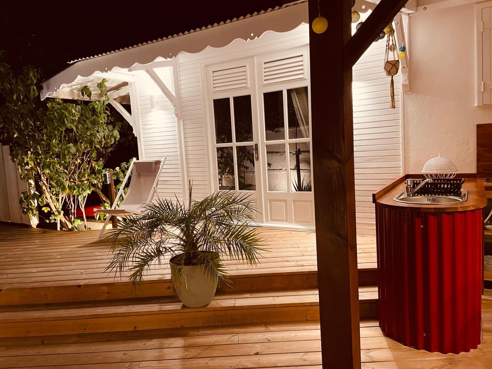 Les Coulirooms - Suite Avec Jacuzzi Et Grande Terrasse Sainte-Anne  Ngoại thất bức ảnh