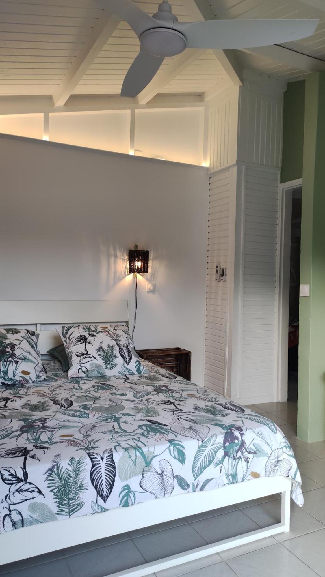 Les Coulirooms - Suite Avec Jacuzzi Et Grande Terrasse Sainte-Anne  Ngoại thất bức ảnh